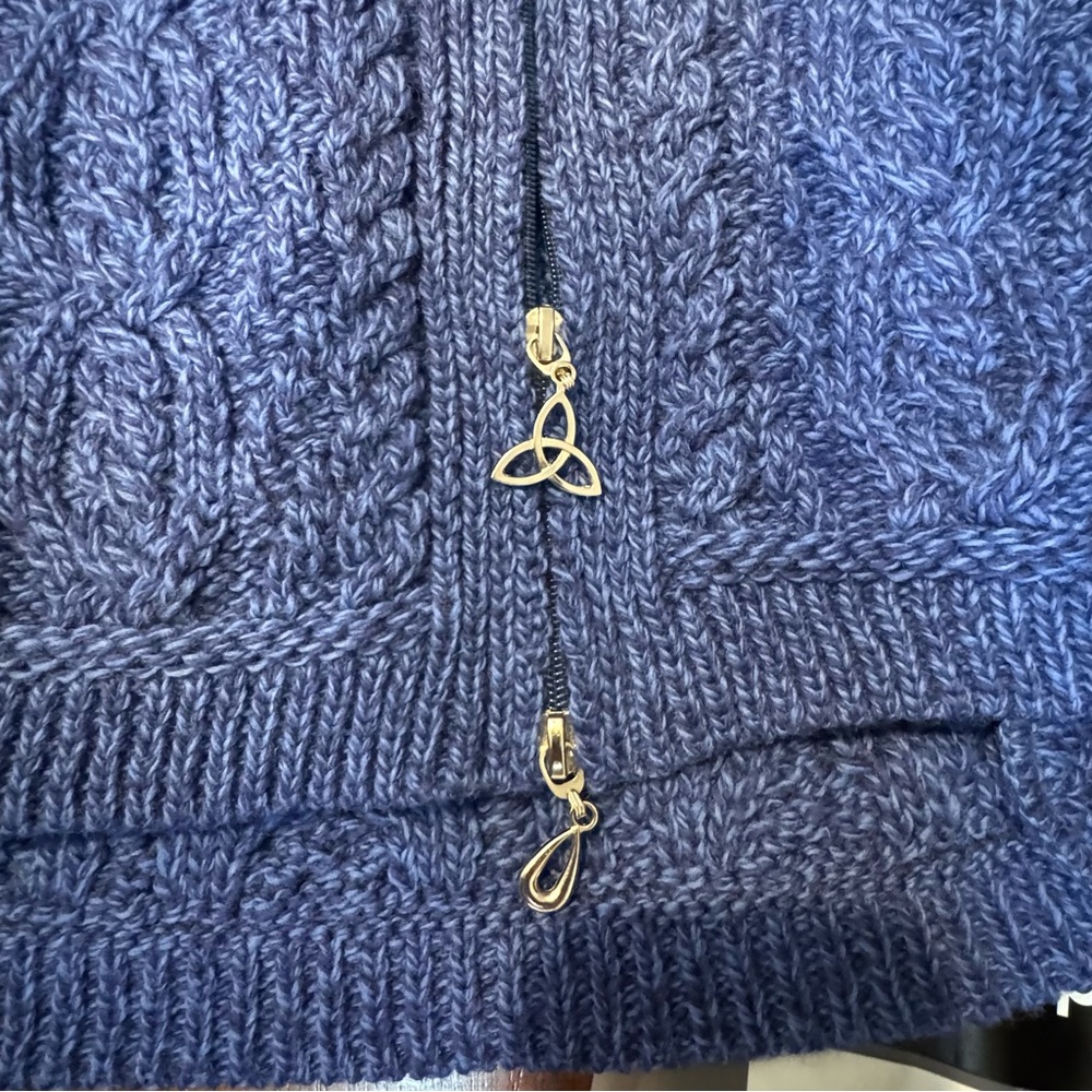 Aran Crafts Blue Cable Knit 100% Merino Wool Zip Front Poncho XXS (oversized) - Picture 10 of 11